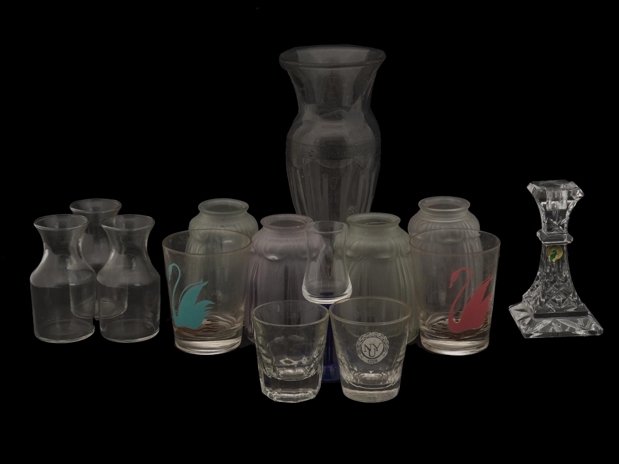 COLLECTION OF VINTAGE GLASS DRINK AND TABLE WARES PIC-0